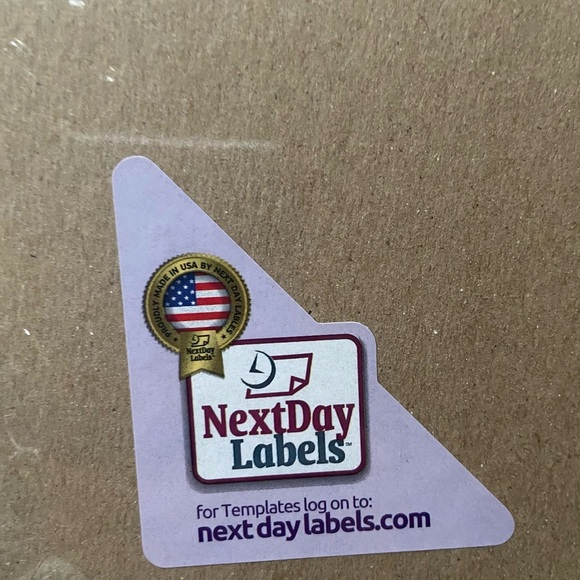 Labels NEW 4 packs of 8 1/2”X 11”Neon Color High Light Fluorescent Label… - Picture 3 of 4